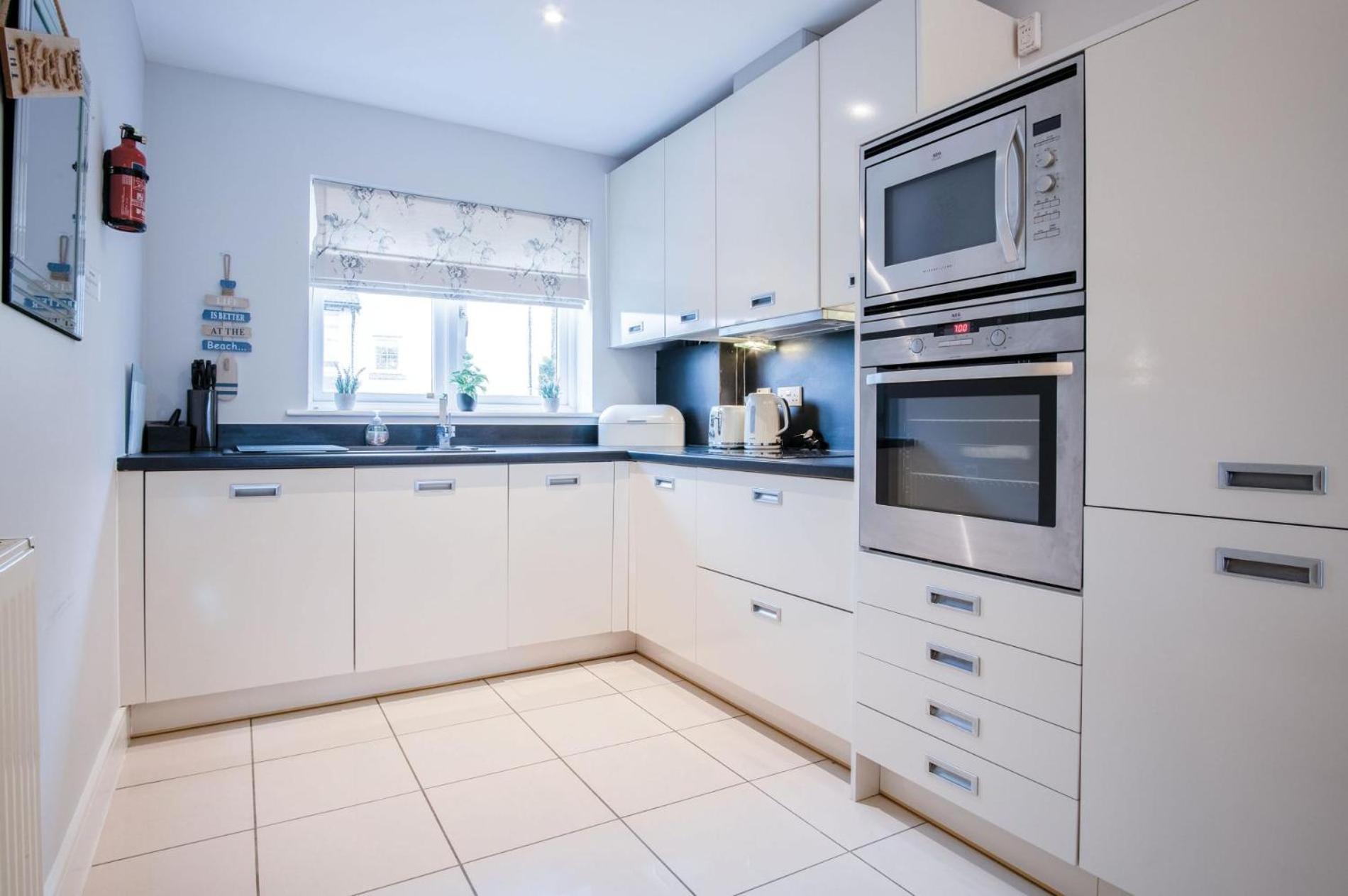 The Beachhouse - 2 Bed Townhouse - Saundersfoot Eksteriør bilde